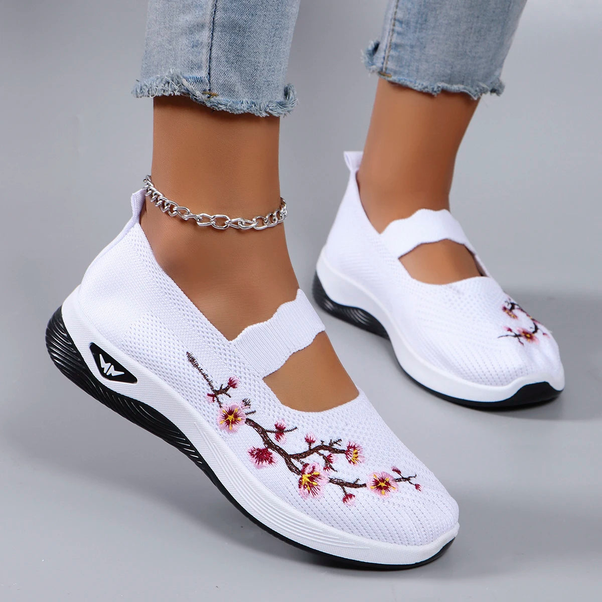 🛒👟🌸  Tênis Feminino Respirável de Verão – Leveza, Conforto e Estilo para Seus Passos! 👟✨