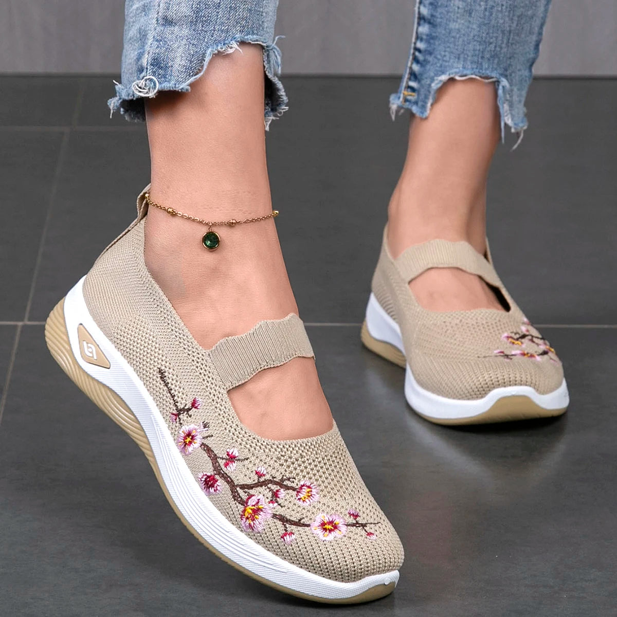 🛒👟🌸  Tênis Feminino Respirável de Verão – Leveza, Conforto e Estilo para Seus Passos! 👟✨